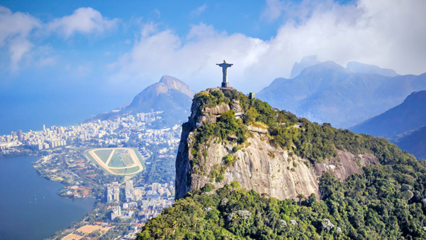 برزیل یکی از اون کشورهایی هست که تمدید ویزا در اون نسبتا راحته